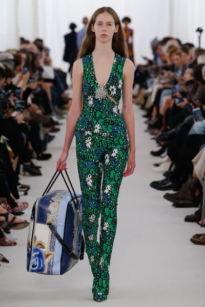Look 23